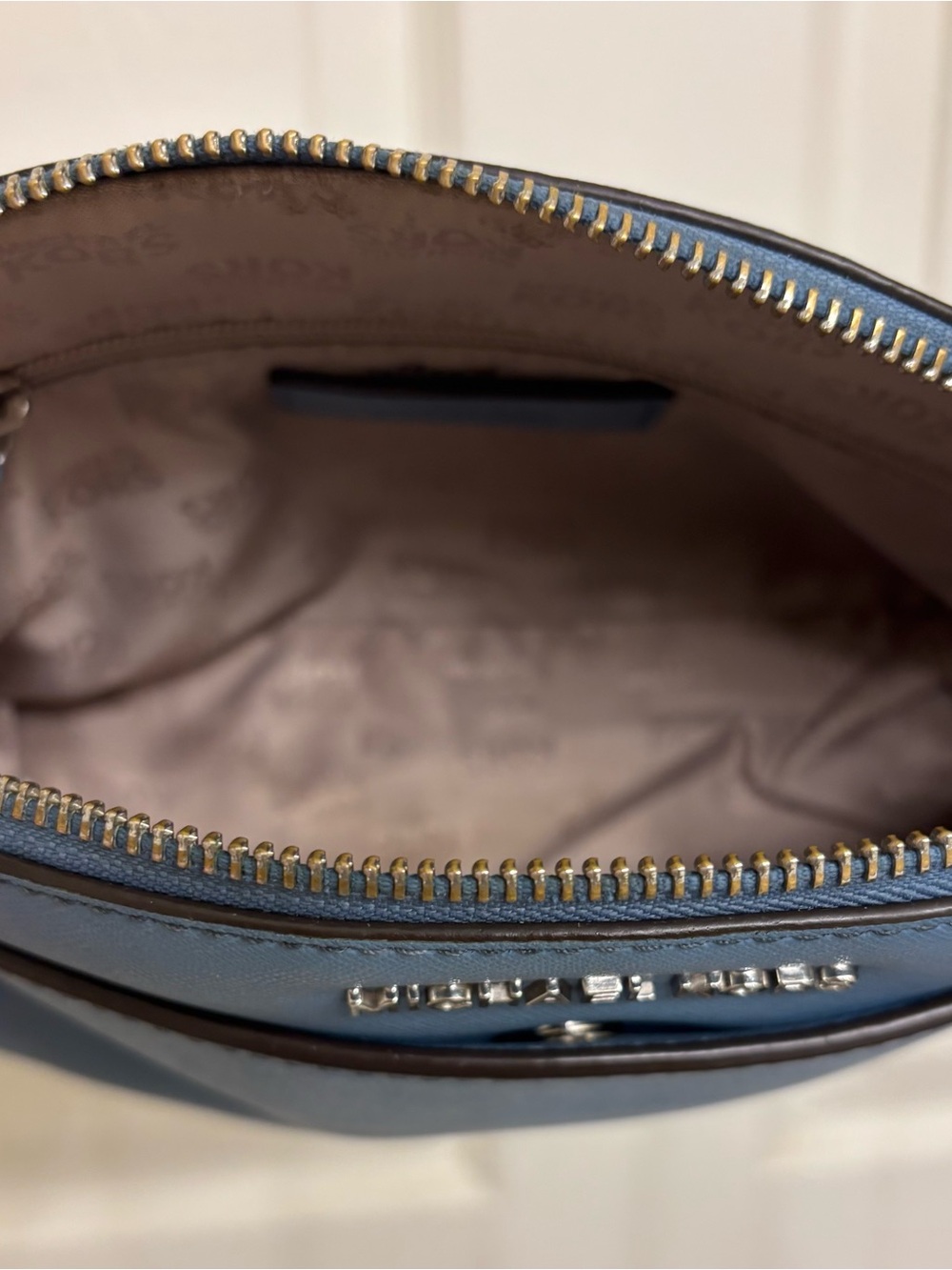 MICHAEL Michael Kors Blue Crossbody Bag with Gold Hardware - Picture 8 of 9